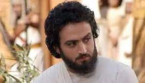حقيقة وفاة مصطفى زماني الممثل الايراني الجنسية